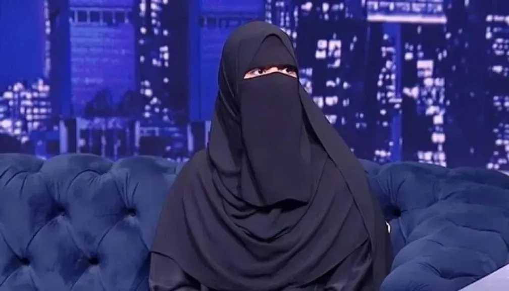 من هي أمنية حجازي زوجة عبدالله رشدي؟ ظهور لأول مرة وكشف حقيقة زواجها من الداعية الإسلامي الشهير من هي أمنية حجازي زوجة عبدالله رشدي؟ ظهور لأول مرة وكشف حقيقة زواجها من الداعية الإسلامي الشهير