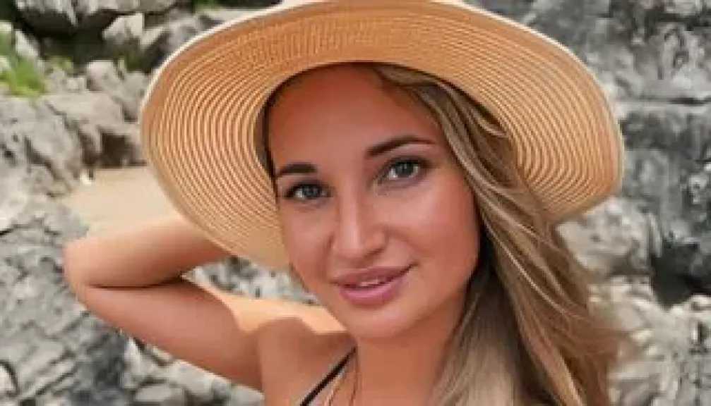 عملية تجميل فاشلة أم سبب خفي.. وفاة الإيطالية يوليا بورتسيفا بظروف غامضة عملية تجميل فاشلة أم سبب خفي.. وفاة الإيطالية يوليا بورتسيفا بظروف غامضة