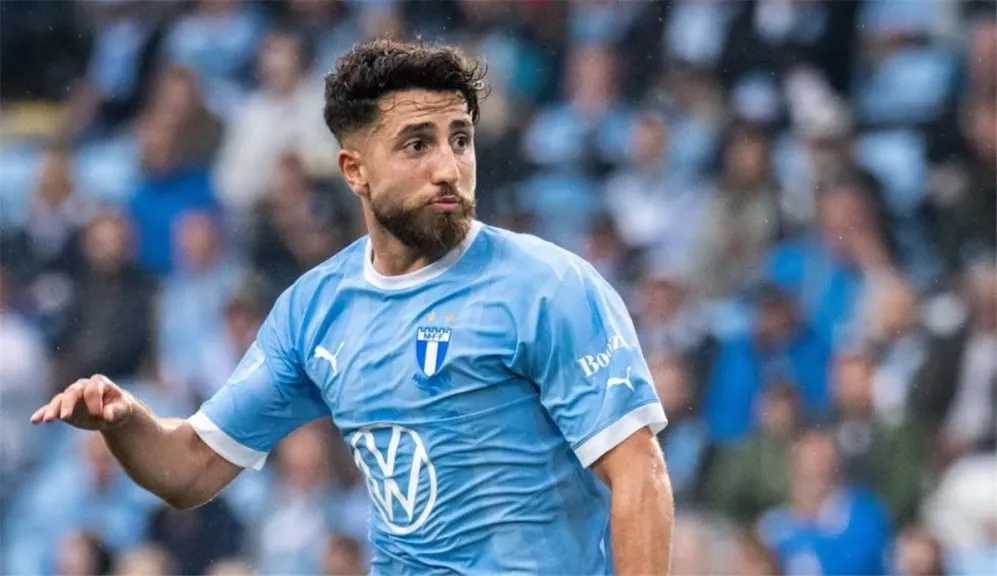 قبل قمة الزمالك المرتقبة.. المصري يفاجئ الجميع بضم نجم أستون فيلا السابق قبل قمة الزمالك المرتقبة.. المصري يفاجئ الجميع بضم نجم أستون فيلا السابق