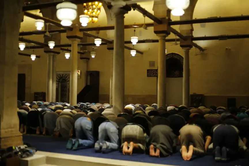 طريقة صلاة التراويح في شهر رمضان 2026.. عدد الركعات والدعاء المستحب طريقة صلاة التراويح في شهر رمضان 2026.. عدد الركعات والدعاء المستحب