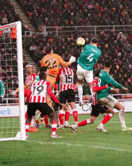 ”لا تفوتك الإثارة” موعد مباراة ليفربول ضد نوتنجهام في الدوري الإنجليزي.. والقنوات الناقلة ”لا تفوتك الإثارة” موعد مباراة ليفربول ضد نوتنجهام في الدوري الإنجليزي.. والقنوات الناقلة