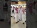 بالفيديو: مصري يشعل حفل زفاف...