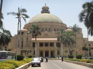 جامعة القاهرة تحتفل بمرور 108...