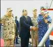 بالفيديو.. الرئيس السيسي يرفع علم...