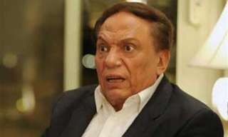 مرض عادل امام يوقف تصوير...