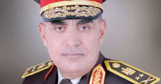 عاجل.. وزير الدفاع يستقبل وفد...
