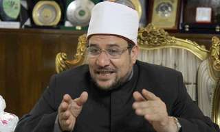 وزير الأوقاف يكرم الفائزين بمسابقة...