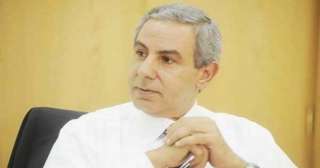 طارق قابيل يعقد جلسة مباحثات...