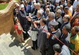 وزير الأوقاف يفتتح مسجد الصحابة...