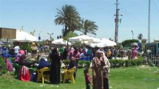 توافد المواطنين على الحدائق والمتنزهات...