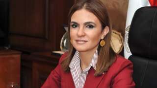 وزير الاستثمار والتعاون الدولى تغادر...