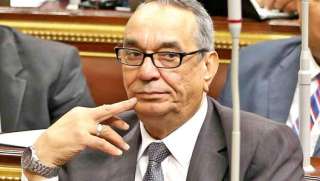 وكيل دفاع البرلمان: منح الإقامة...