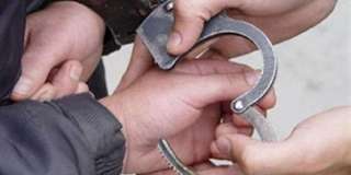 ضبط أشخاص يوزعون الإنترنت على...