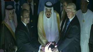 السيسي يشارك سلمان وترامب افتتاح...