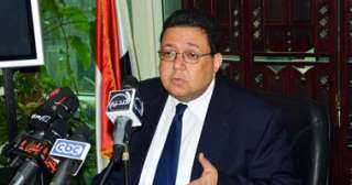 استقالة زياد بهاء الدين من...