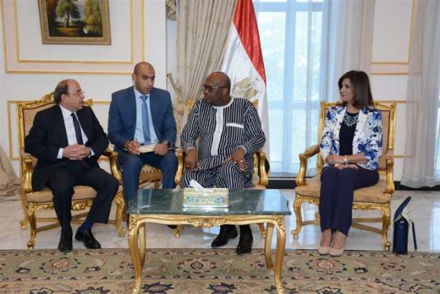 نائب رئيس الهيئة القومية للإنتاج الحربي يستقبل رئيس بوركينا فاسو