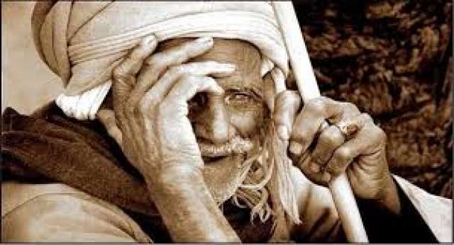 حكم الفطر بالنسبة للرجل المسن