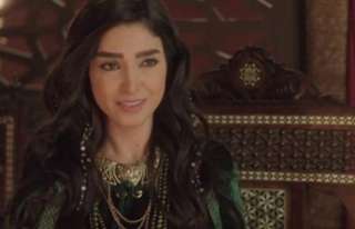 بالصور.. روجينا تعلن الانتهاء من...