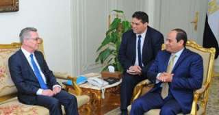 السيسي يبحث تعزيز العلاقات الثنائية...