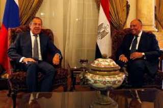 شكري يطلع لافروف على نتائج...