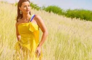 نور اللبنانية تشعب مواقع التواصل...