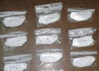 ضبط راكب بمطار القاهرة حاول...