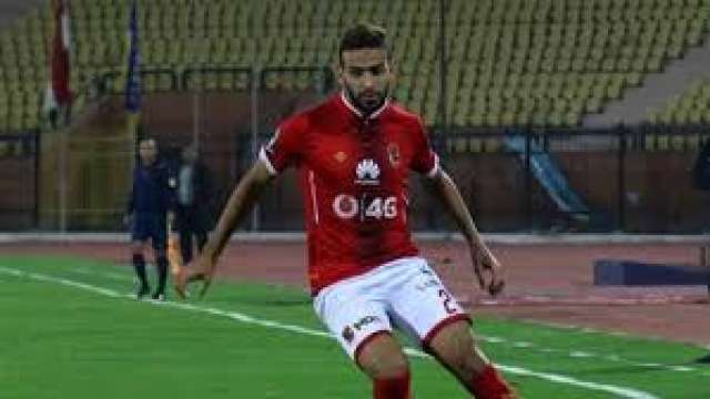 ميدو جابر يتعرض لوكعة صحية فى تدريبات الأهلى
