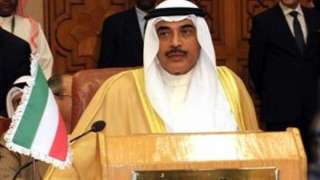 وزير الخارجية الكويتي يبحث مع...