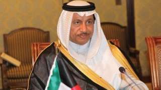   رئيس الوزراء الكويتي يزور...