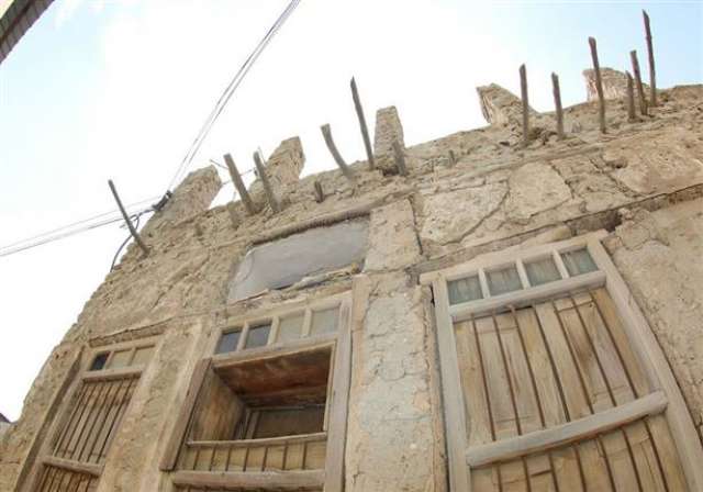 إخلاء منزل مكون من 3طوابق آيل للسقوط  في طنطا 