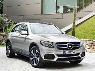 مرسيدس تكشف عن سيارة SUV...