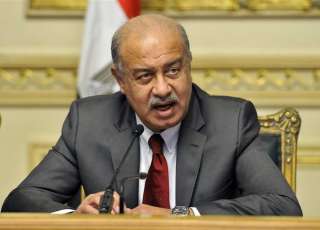 رئيس الوزراء يجتمع بالمحافظين لمتابعة...