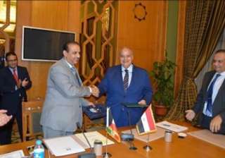 اللجنة القنصلية المصرية الكويتية تبحث...