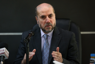 الهباش: إسرائيل تضع عقبات وعراقيل...