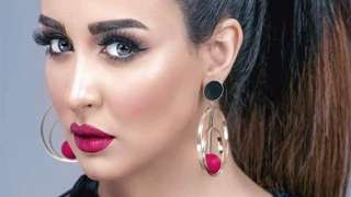 شاهد.. جيهان خليل تتألق بإطلالة...