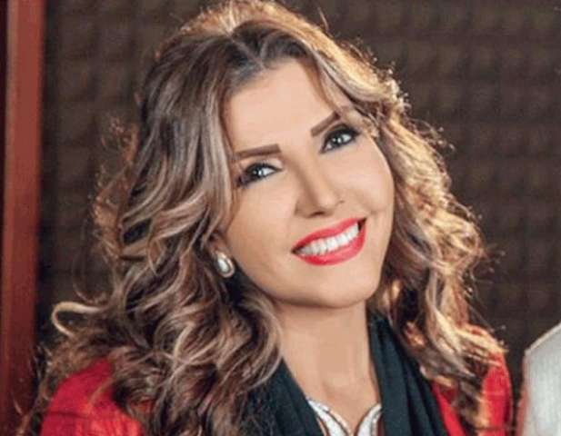 نادية مصطفى