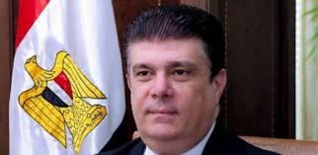 رئيس الهيئة الوطنية للإعلام يوقف رئيس قناة العائلة عن العمل