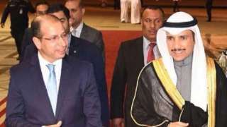 رئيس البرلمان العراقى يصل الكويت...