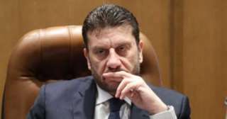 ”عمرو المنير” يتقدم باستقالته من...
