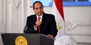 السيسي يتفقد أعلى كوبري معلق...