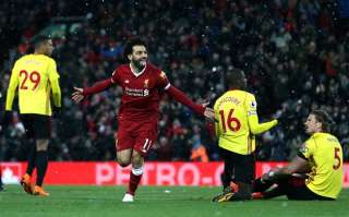 بالفيديو والصور..  محمد صلاح  يسجل...