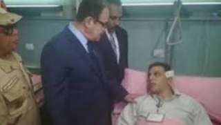 وزير الداخلية يزور مصابي تفجير...