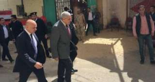 المهندس محلب يدلى بصوته فى...