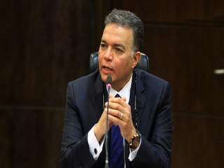 وزير النقل يعقد اجتماعا موسعا...