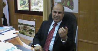 رئيس جامعة كفر الشيخ يهنئ...