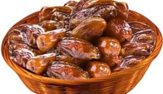 فوائد أكل التمر على الريق