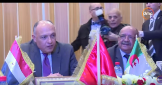 بالفيديو.. سفير مصر بالجزائر يكشف...