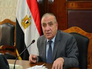 وزير التنمية المحلية يستقبل وفد...