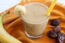 كوكتيل التمر بالحليب والموز