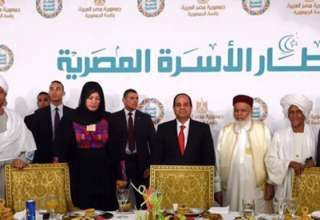 وصول ضيوف حفل إفطار الأسرة...